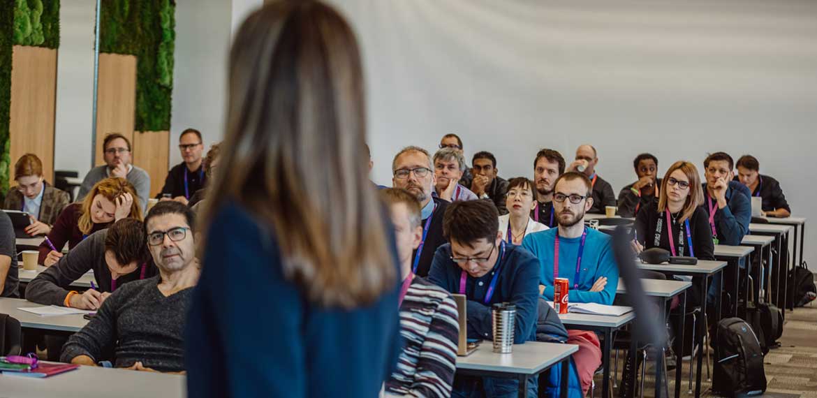 Speaker teaching a tutorial class at the 2019 EuroSTAR conference